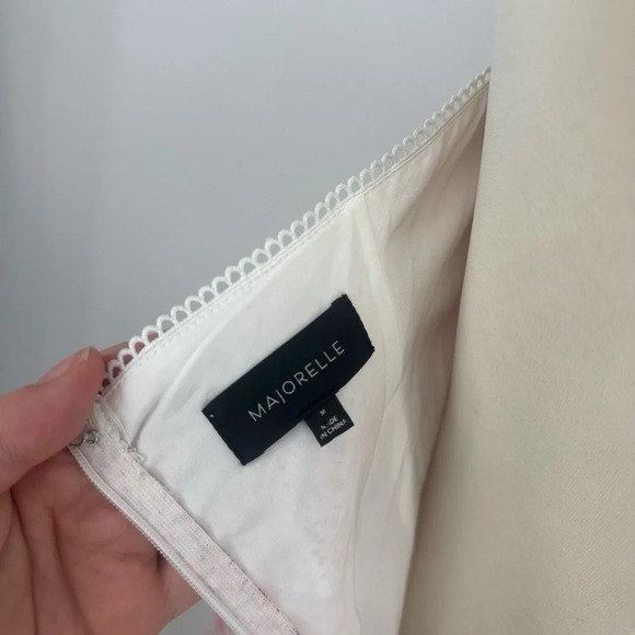 Majorelle Floral Neck Tie Lace Top Chest Cinch Mini Dress - Picture 4 of 4